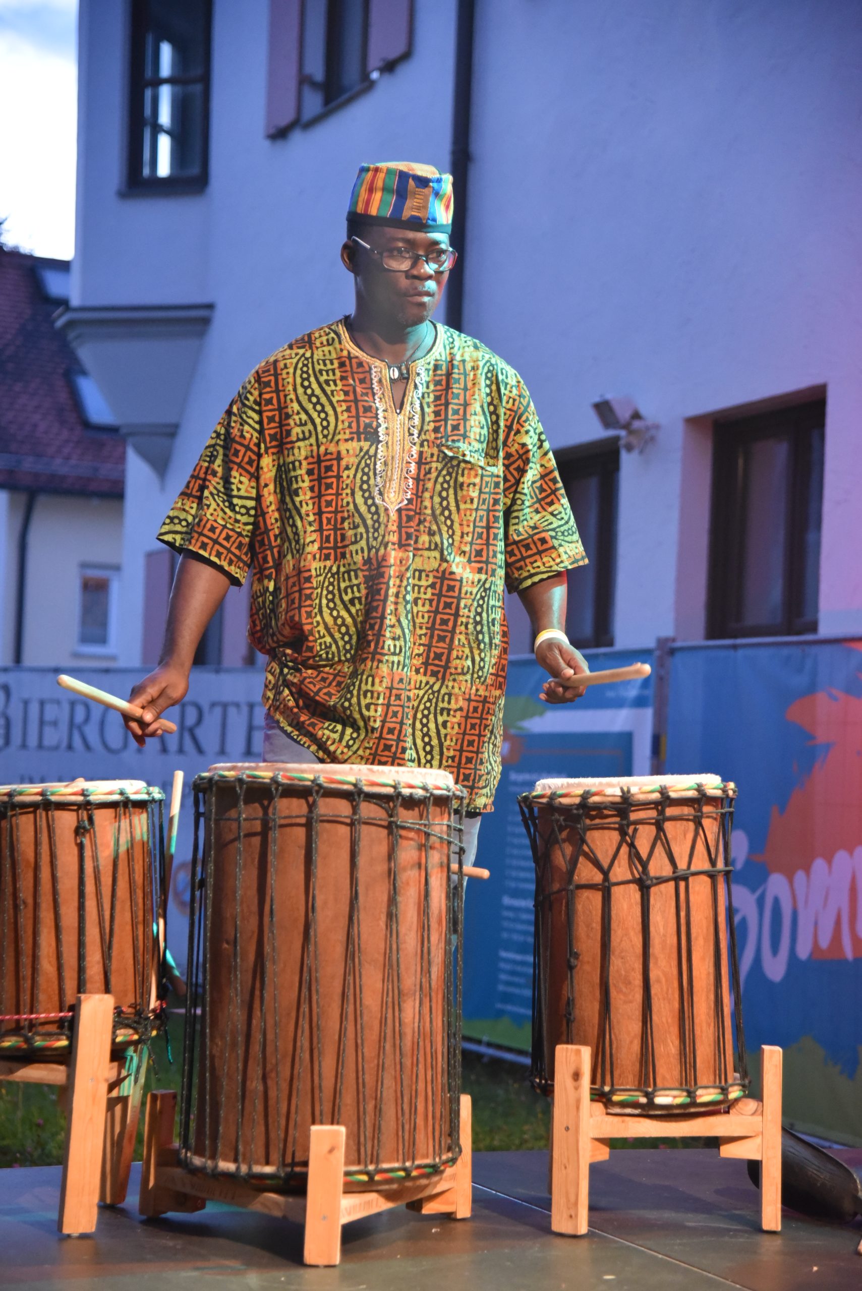 Bass-Trommel-Workshop mit Kofi Awil